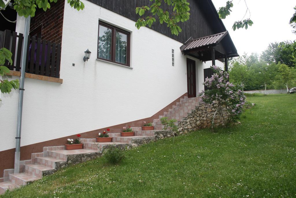 Guest House Tone Poljanak Exterior foto