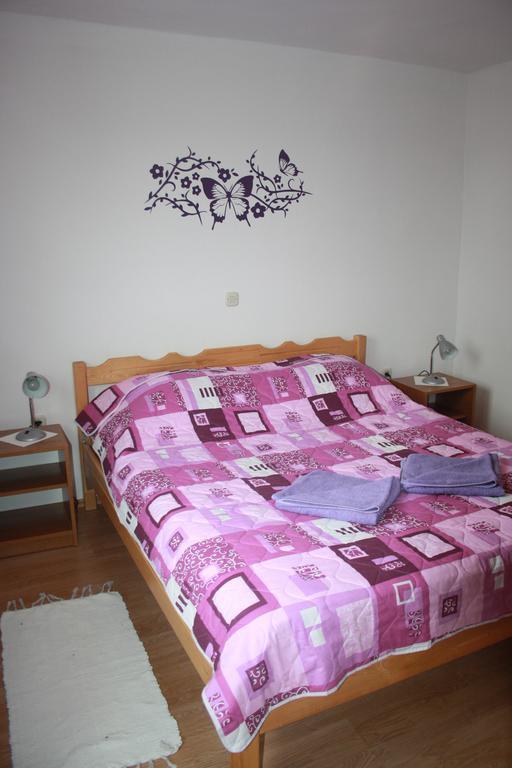 Guest House Tone Poljanak Quarto foto